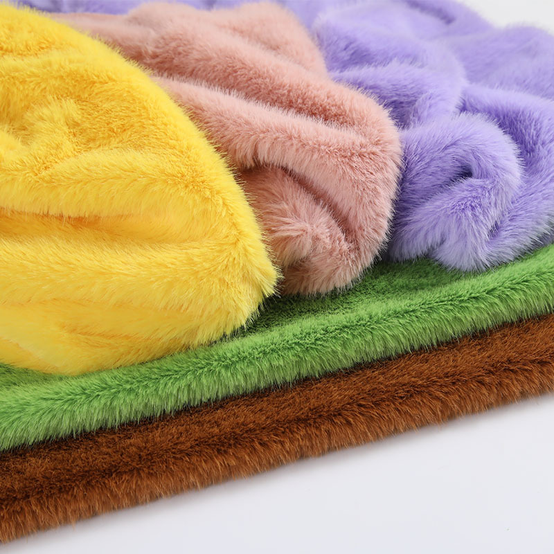 Sewing Garment - Materiał imitujący futro z wysokim i