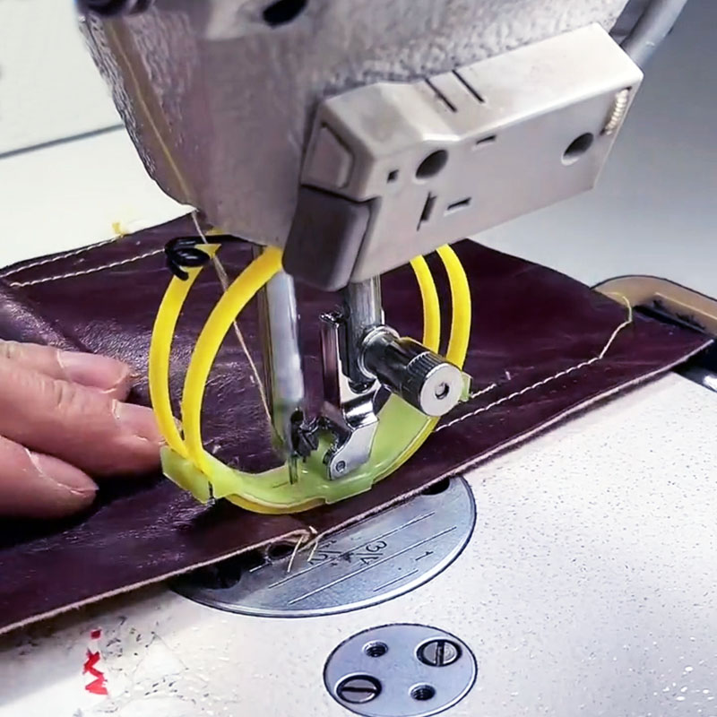 Nylonowa stopa z podwójnym pie – Leather Needle Heavy recenzja i cena