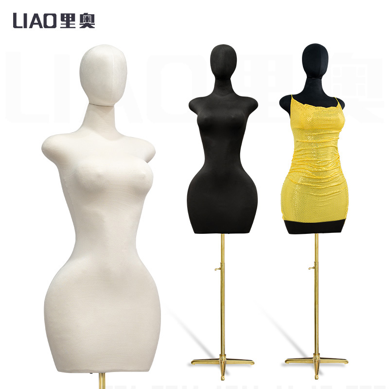 Manekin damski z zakrzywioną s – Dress Form Mannequin recenzja i cena
