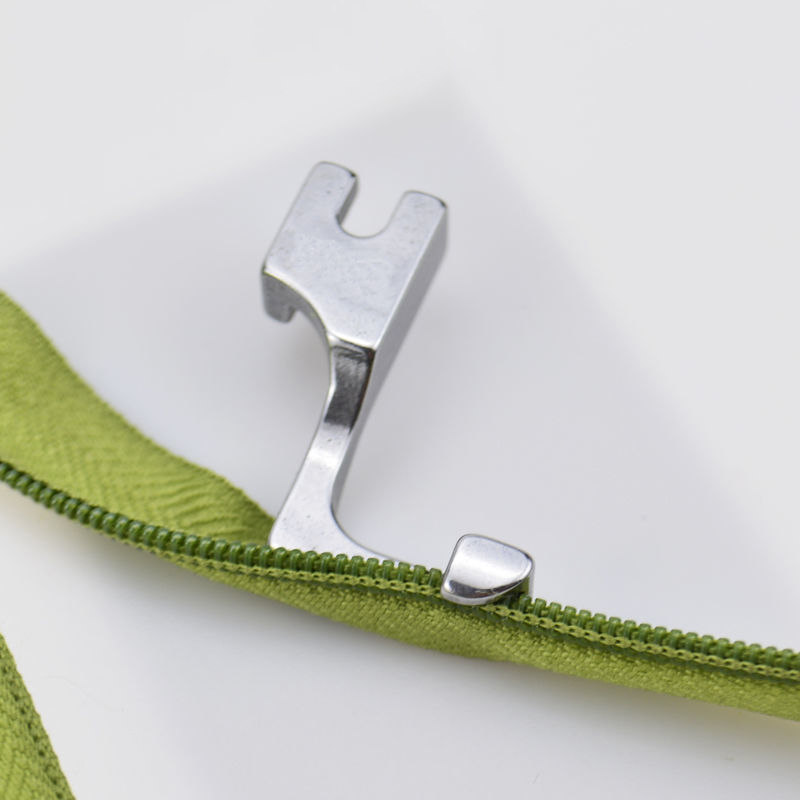Stopka do niewidocznych zamków – Zipper Foot Presser recenzja i cena