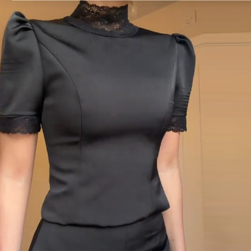 Nowe satynowe komplety z koron – Shoulder Pad Set In recenzja i cena
